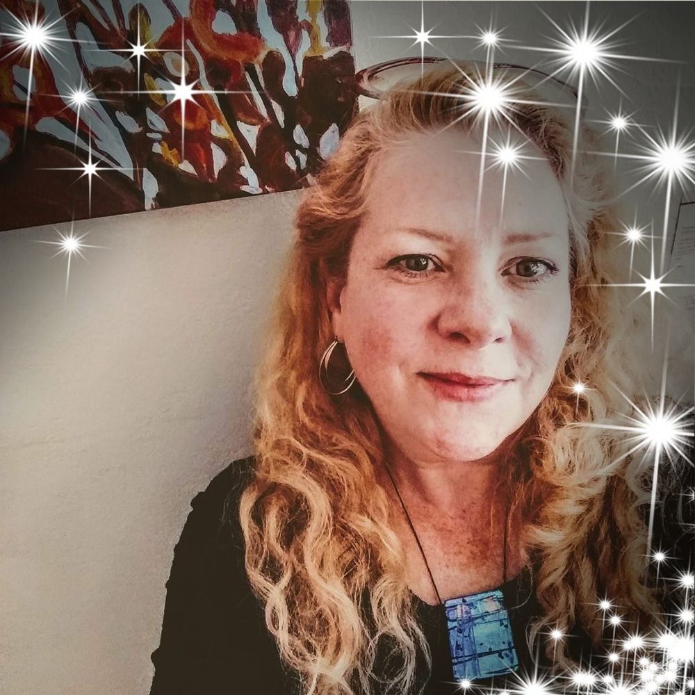 Meet your Posher, Lucy